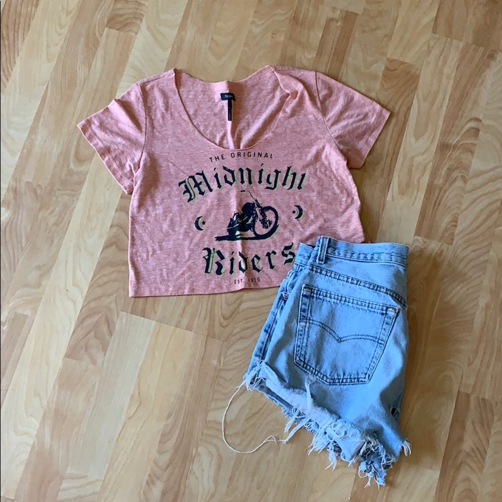 Crop top - Picture 1 of 3